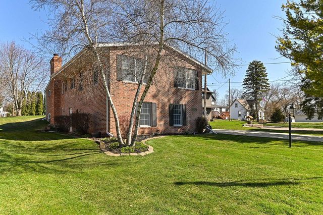 25922 Loomis ROAD, Waterford, WI 53185