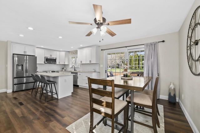 25922 Loomis ROAD, Waterford, WI 53185