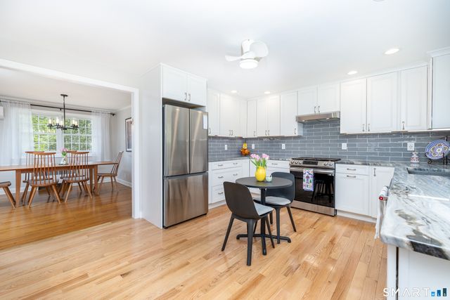 11 Sheldon Lane, Litchfield, CT 06759