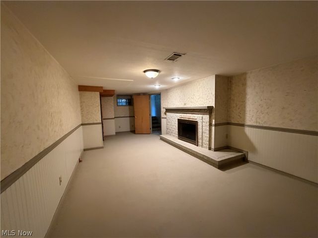 144 Everhard Road SW, North Canton, OH 44709