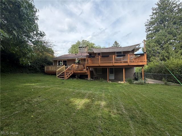 144 Everhard Road SW, North Canton, OH 44709