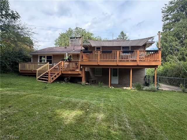 144 Everhard Road SW, North Canton, OH 44709