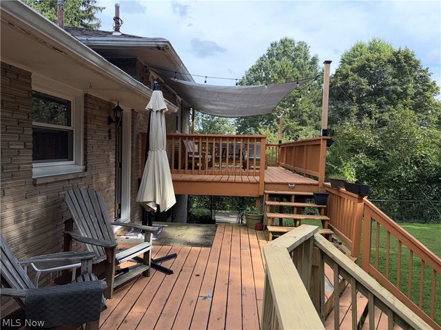 144 Everhard Road SW, North Canton, OH 44709
