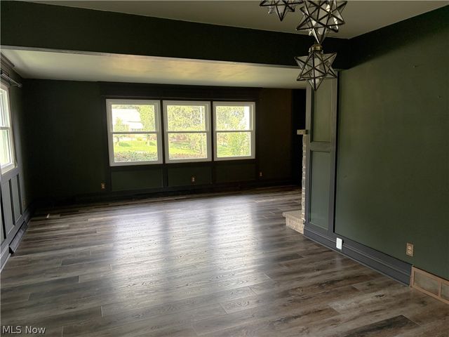 144 Everhard Road SW, North Canton, OH 44709