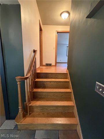 144 Everhard Road SW, North Canton, OH 44709