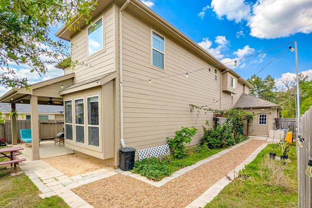 1728 Brushy Cedar Court, Conroe, TX 77301