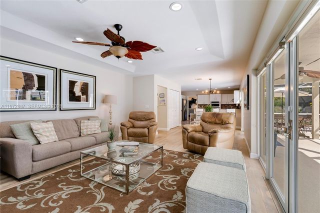 16085 SW 84th Pl, Palmetto Bay, FL 33157