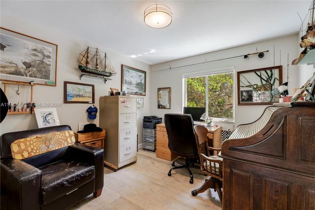 16085 SW 84th Pl, Palmetto Bay, FL 33157