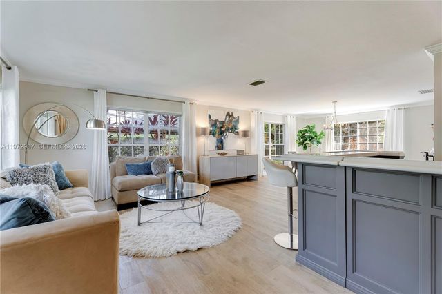 16085 SW 84th Pl, Palmetto Bay, FL 33157