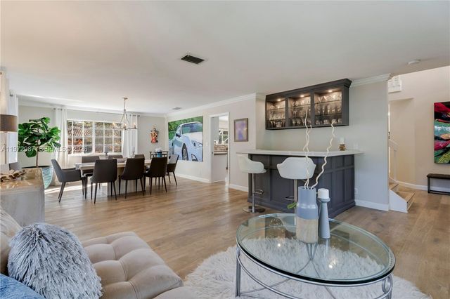 16085 SW 84th Pl, Palmetto Bay, FL 33157