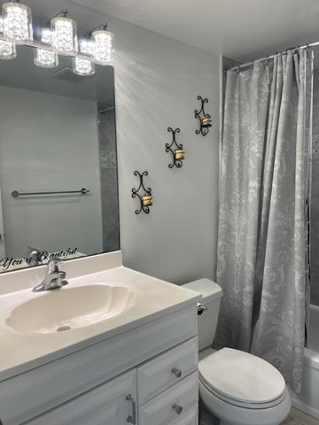 107 Kent G 107, West Palm Beach, FL 33417