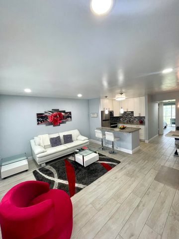 107 Kent G 107, West Palm Beach, FL 33417