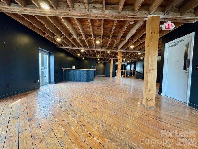 255 Short Coxe Avenue, Asheville, NC 28801
