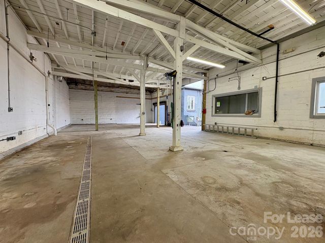 255 Short Coxe Avenue, Asheville, NC 28801