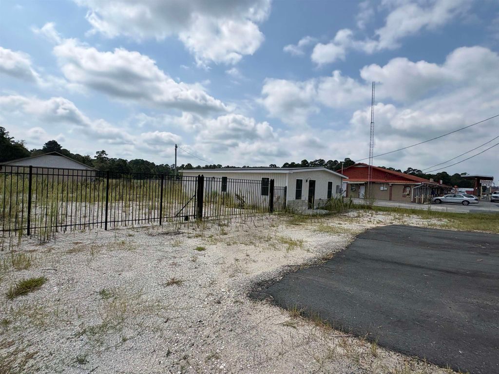 1046 Highway 9 Business E, Loris, SC 29569 — photo 2