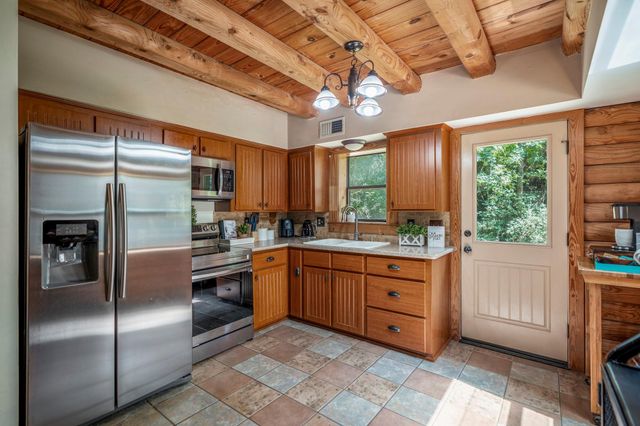 31370 Lazy Ridge Road, Waller, TX 77484