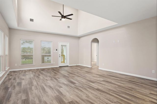 3613 Pecan Drive, Bacliff, TX 77518