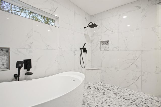 3613 Pecan Drive, Bacliff, TX 77518