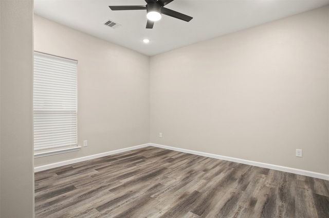 3613 Pecan Drive, Bacliff, TX 77518