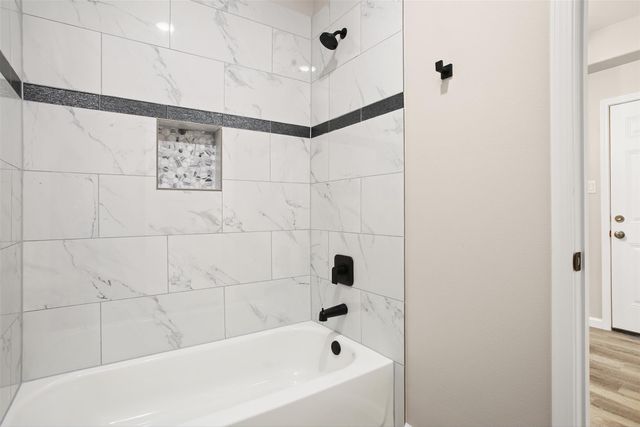 3613 Pecan Drive, Bacliff, TX 77518