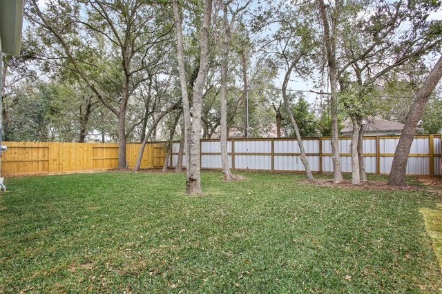 3613 Pecan Drive, Bacliff, TX 77518