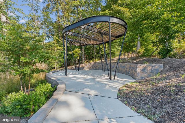 3505 DEAN DR, Hyattsville, MD 20782