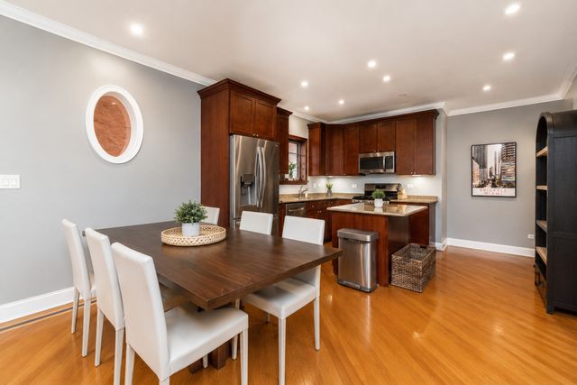 1517 W Adams Street 2, Chicago, IL 60607