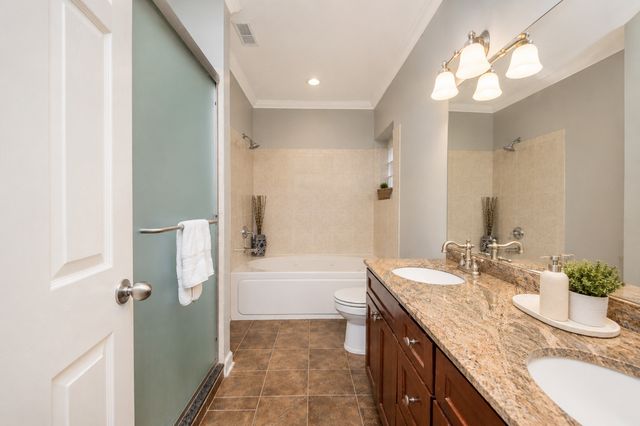1517 W Adams Street 2, Chicago, IL 60607