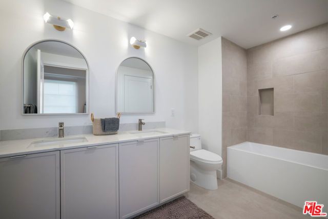 1221 Myra Avenue 226, Los Angeles, CA 90029