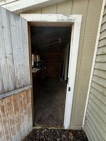1035 Eastward Street, Alma, MI 48801
