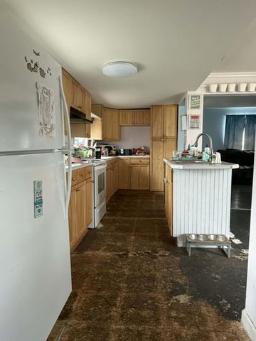 1035 Eastward Street, Alma, MI 48801
