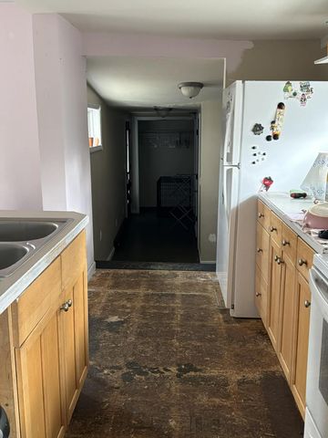 1035 Eastward Street, Alma, MI 48801