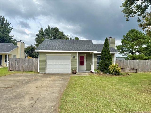 6808 Shawcross Lane, Fayetteville, NC 28314
