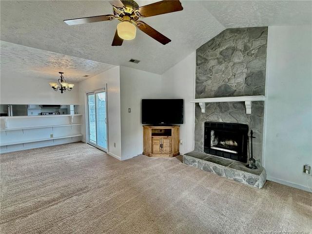 6808 Shawcross Lane, Fayetteville, NC 28314