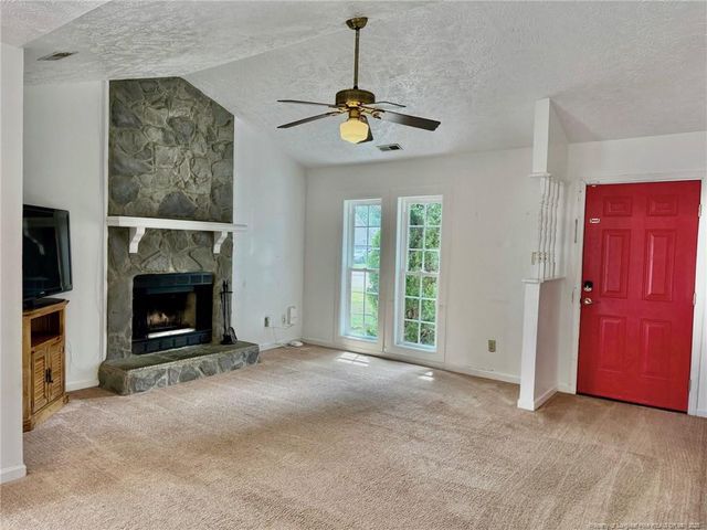 6808 Shawcross Lane, Fayetteville, NC 28314