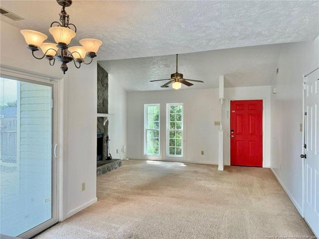 6808 Shawcross Lane, Fayetteville, NC 28314
