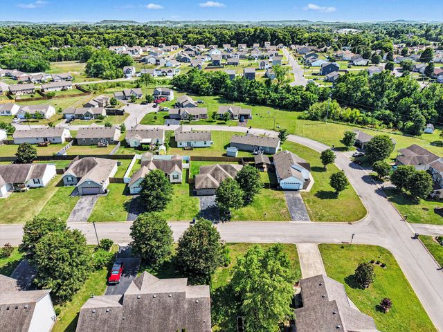 1847 Emily Ln, Columbia, TN 38401