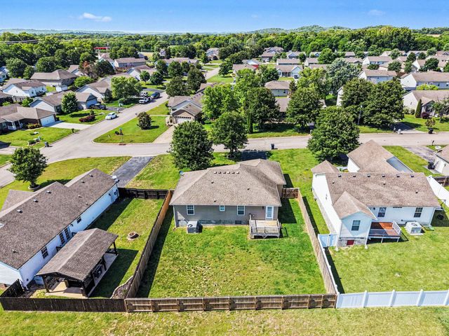 1847 Emily Ln, Columbia, TN 38401
