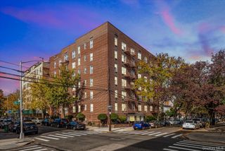 39-76 57th Street 6E, Woodside, NY 11377