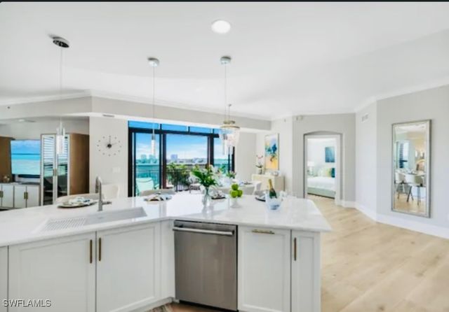 9115 Strada PL 5502, Naples, FL 34108