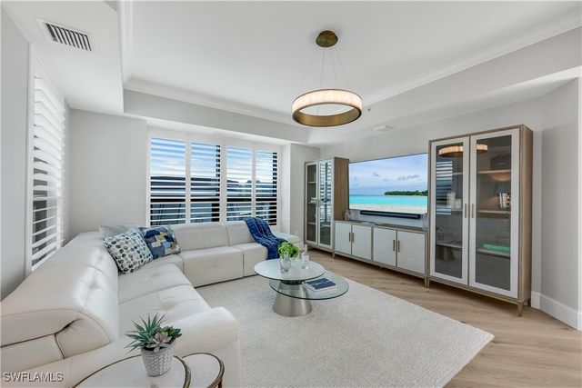 9115 Strada PL 5502, Naples, FL 34108