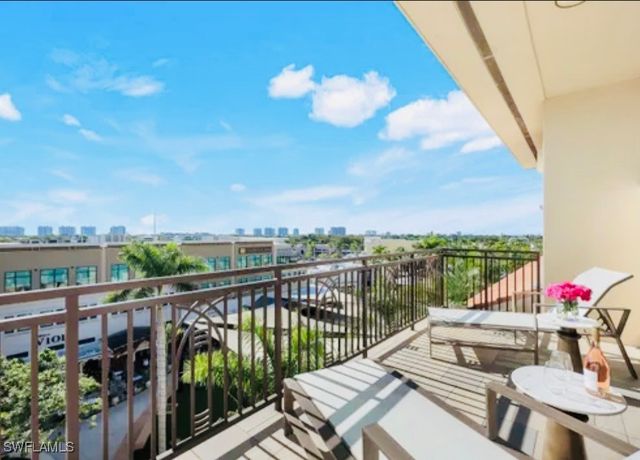 9115 Strada PL 5502, Naples, FL 34108