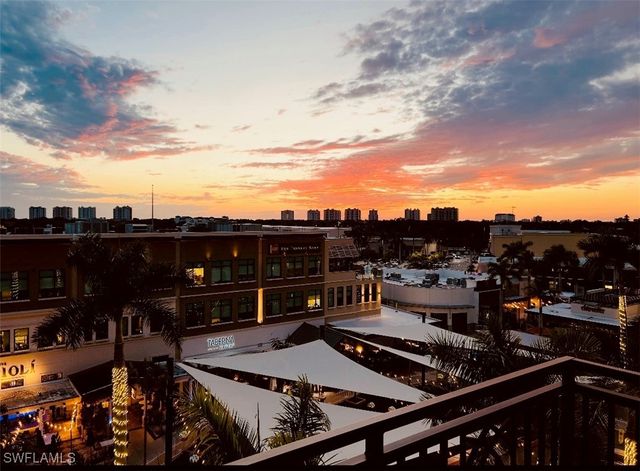 9115 Strada PL 5502, Naples, FL 34108