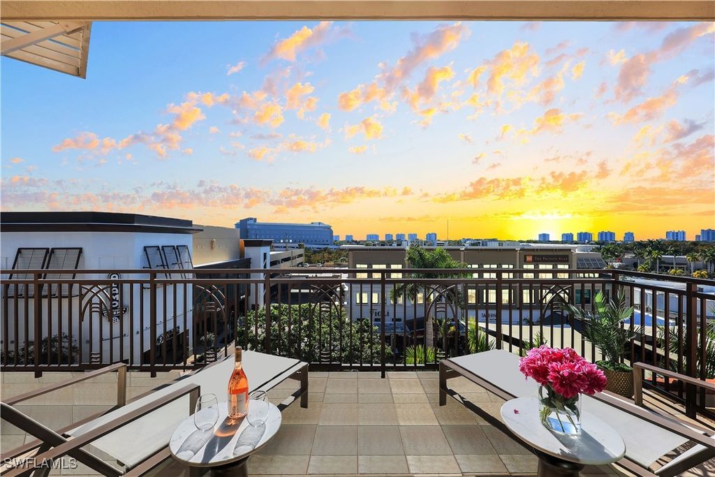 9115 Strada PL 5502, Naples, FL 34108