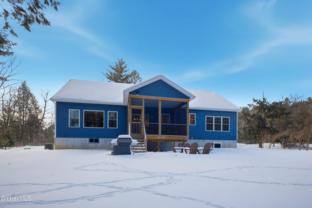 24 Grange Road, Greenfield, NY 12833