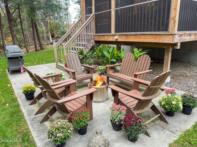 24 Grange Road, Greenfield, NY 12833