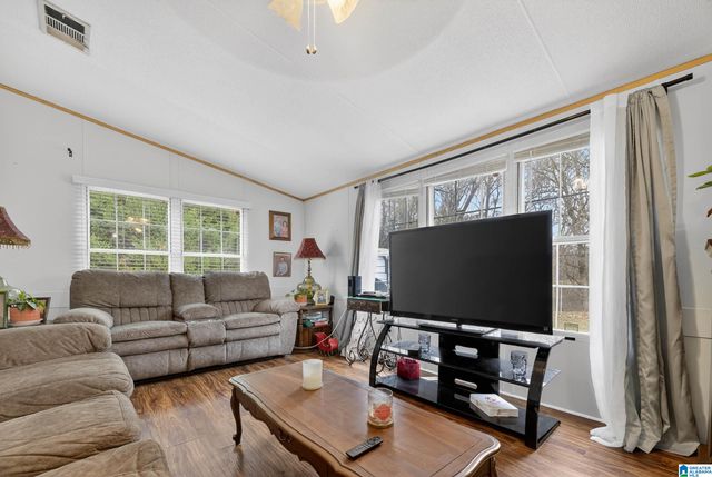 450 LAKE CIRCLE, Gadsden, AL 35901