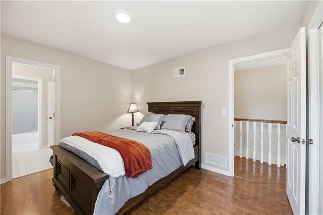 7638 N Pomona Avenue, Kansas City, MO 64152