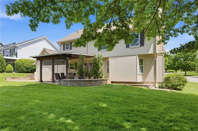 7638 N Pomona Avenue, Kansas City, MO 64152
