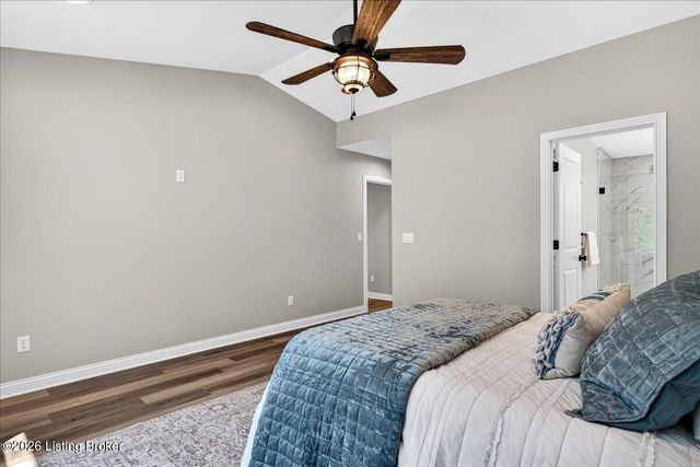 8209 Roseborough Rd, Louisville, KY 40228